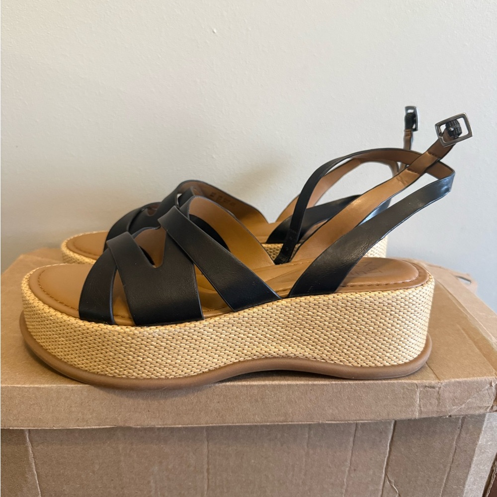 Naturalizer Riley black platform sandals NEW 8